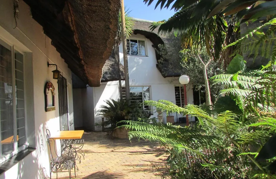 Acacia House Executive Suite-1
